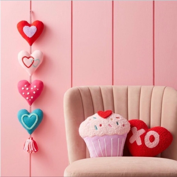 Set 3 | Cupcake, XO Square & Heart XO Love Valentine's Day Pillows - Spritz - Picture 8 of 9